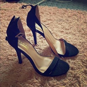 Size 7 heels